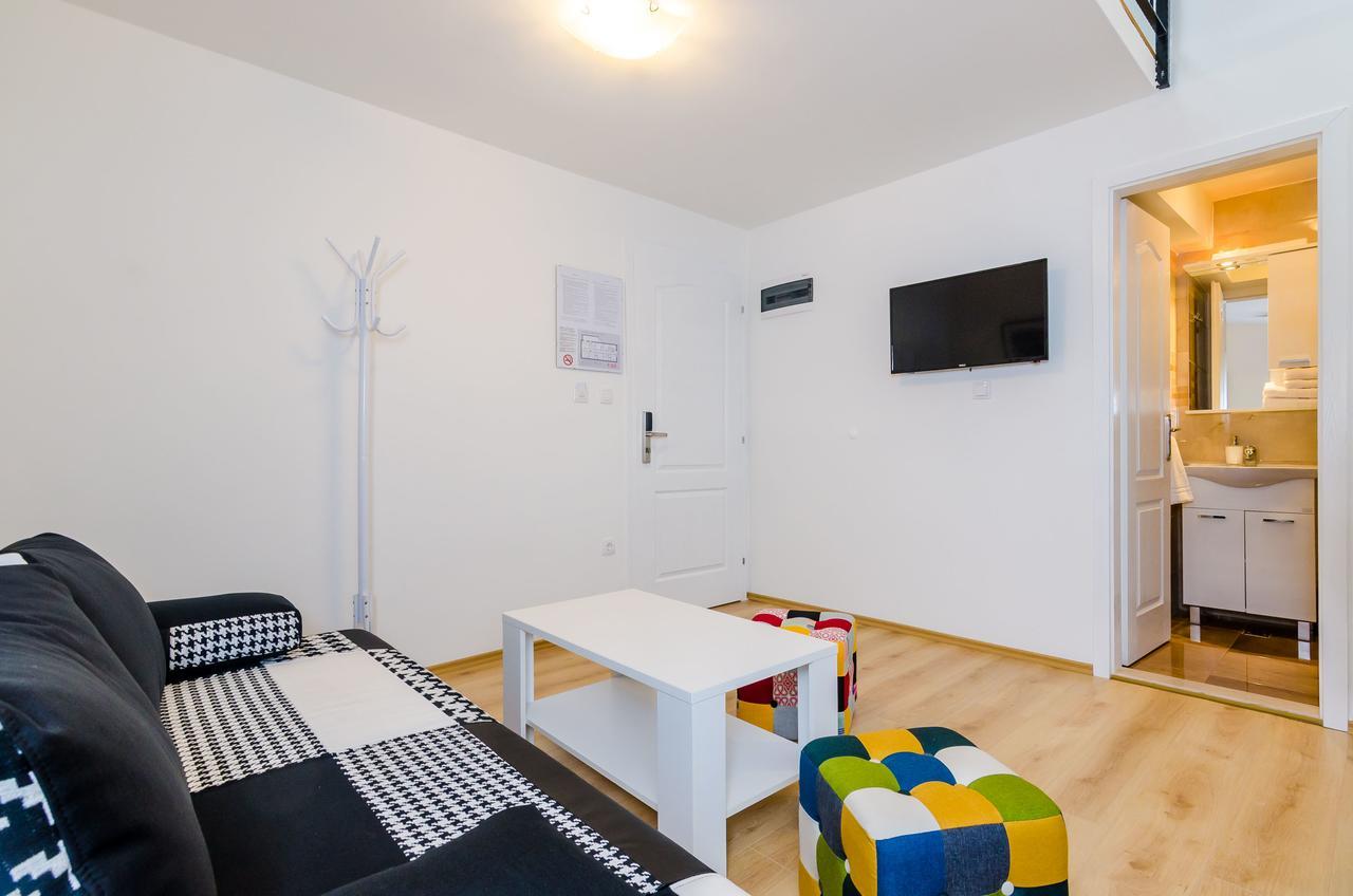 Rooms Baza ดูบรอฟนิก ภายนอก รูปภาพ