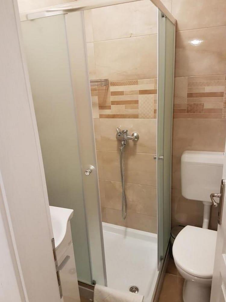 Rooms Baza ดูบรอฟนิก ภายนอก รูปภาพ